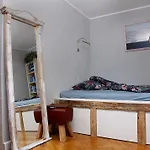 לינה וארוחת בוקר Inn66